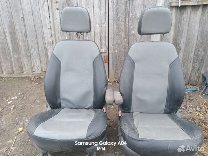 Передние сидения