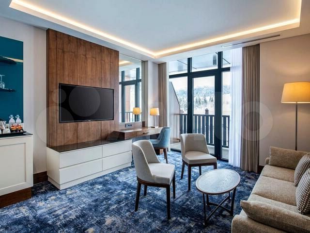 2-к. квартира, 67 м², 3/6 эт.