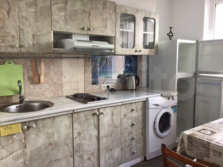 3-к. квартира, 80 м², 9/9 эт.