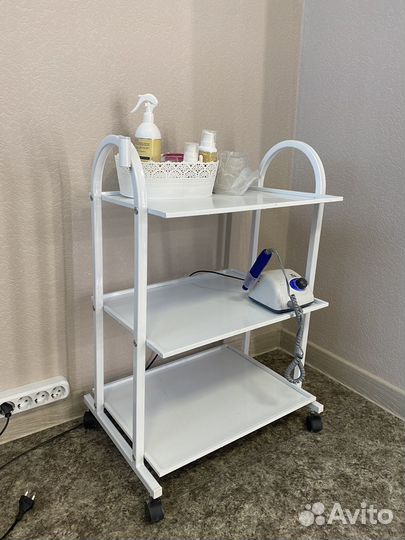 Косметологическая тележка