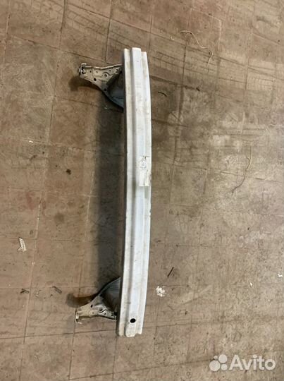 Fiat Doblo (05-15) усилитель переднего бампера