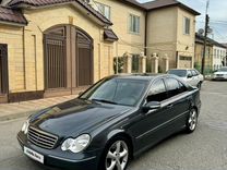 Mercedes-Benz C-класс 2.5 MT, 2005, 300 000 км, с пробегом, цена 490 000 руб.