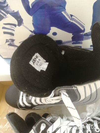 Коньки хоккейные