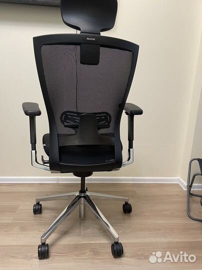 Компьютерное кресло