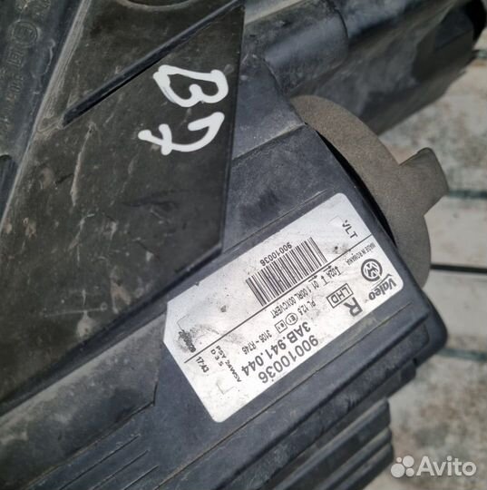 Фара Volkswagen Passat B7
