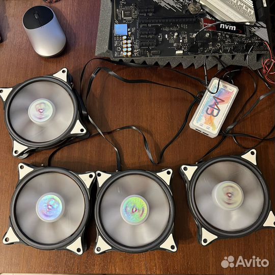 Комплект куллеров для компьютера и хаб