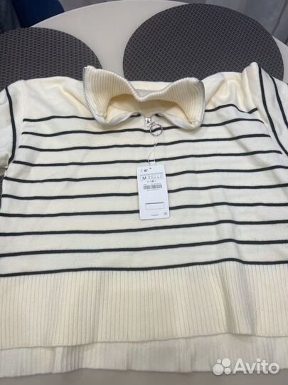 Свитер женский