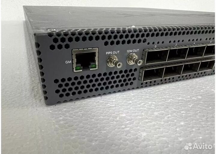 Коммутатор juniper QFX5200-32C-AFO