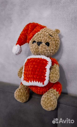 Мишка плюшевый вязаный