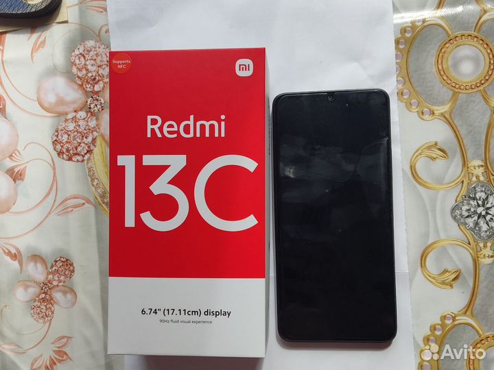 Xiaomi 13, 12/256 ГБ