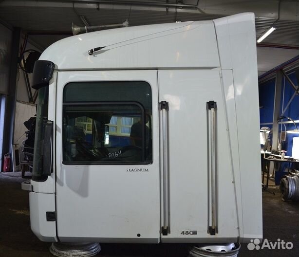 Кабина renault trucks Magnum Dxi (01.05-12.13)