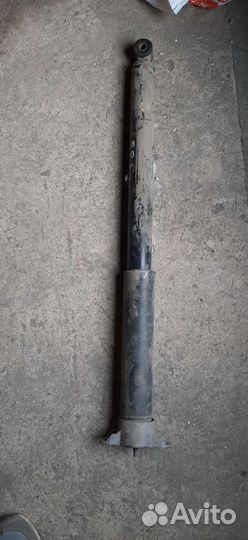 Задний оригинальный амортизатор