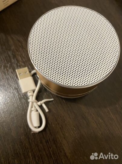 Музыкальная колонка