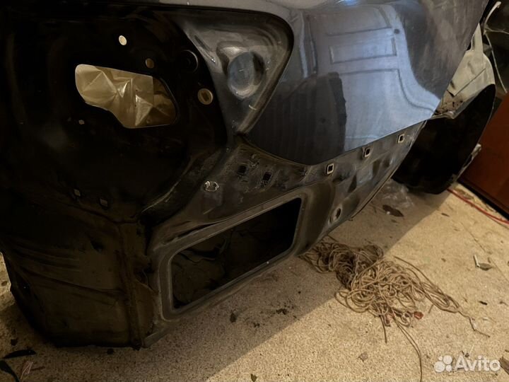 Заднее правое крыло Toyota corolla e150