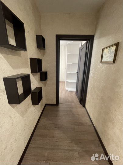 Интерьерные полки