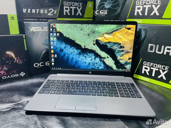 Ноутбук HP 250g8 i3-11/256ssd