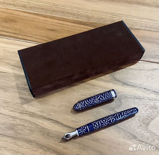 Перьевая ручка “karakusa”
