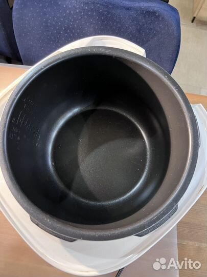 Мультиварка Redmond