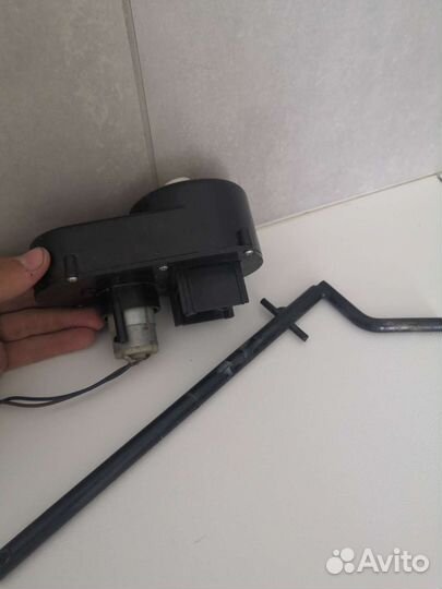 Рулевой редуктор для детской электромашинки