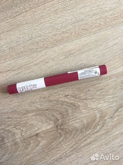 Губная помада новая