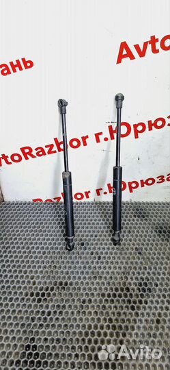 Газовые упоры крышки багажника Ford Focus 1 седан