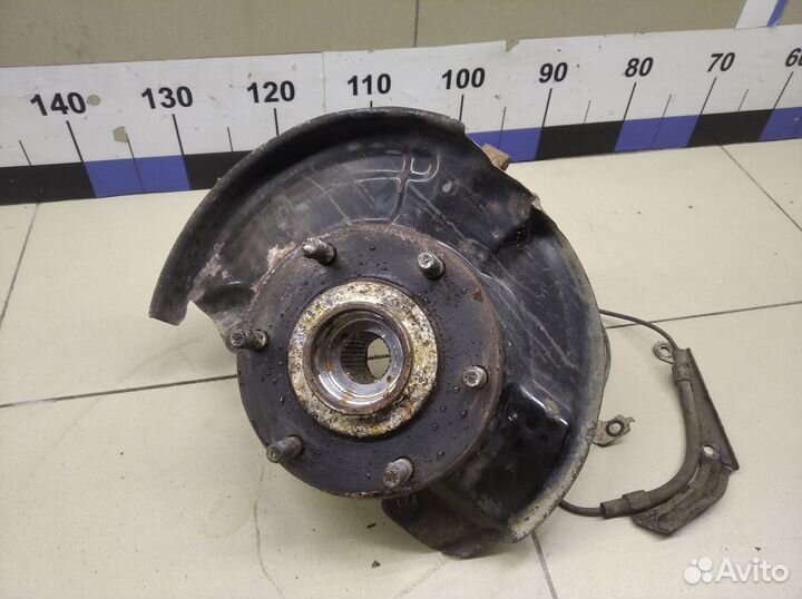 Кулак поворотный передний правый L200 (KB) 2006-20