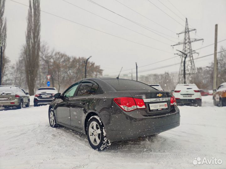 Chevrolet Cruze 1.8 AT, 2012, 186 209 км