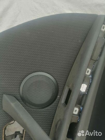 Обшивки передних дверей BMW 3 E90 рест