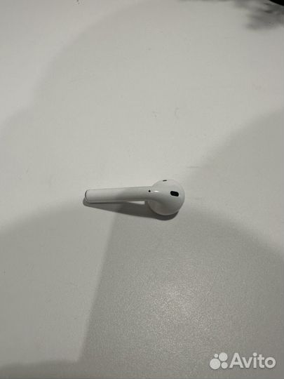 Левый наушник Airpods 2