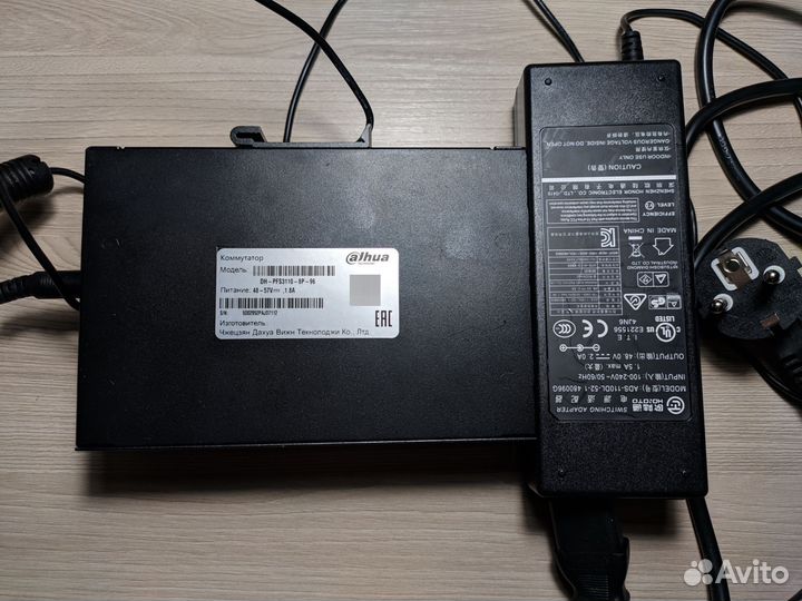 Рое коммутатор DH-PFS3110-8P-96 Dahua