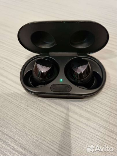 Беспроводные наушники samsung galaxy buds plus