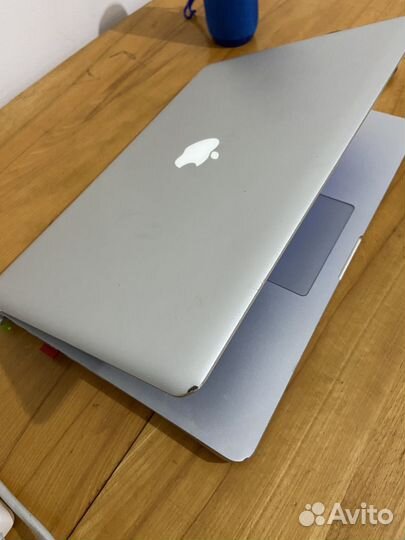 Apple Macbook 15 pro 2011 г