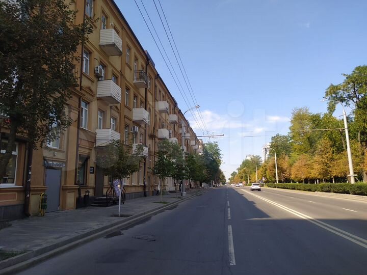 2-к. квартира, 56 м², 2/4 эт.