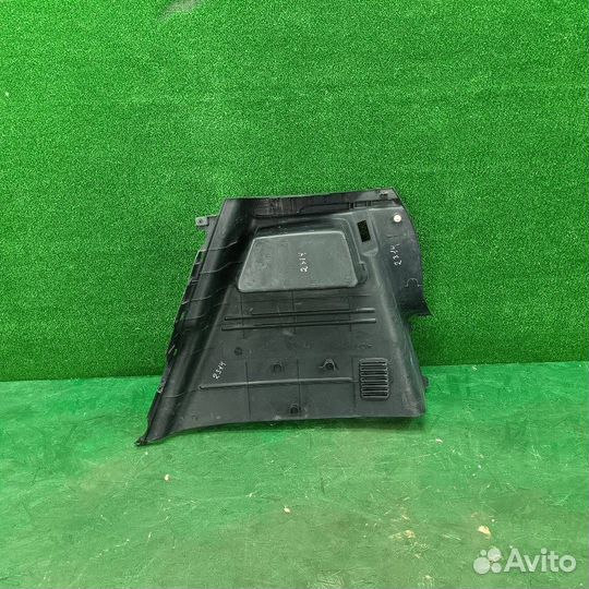 Обшивка отсека багажника левая нижняя Hyundai Getz