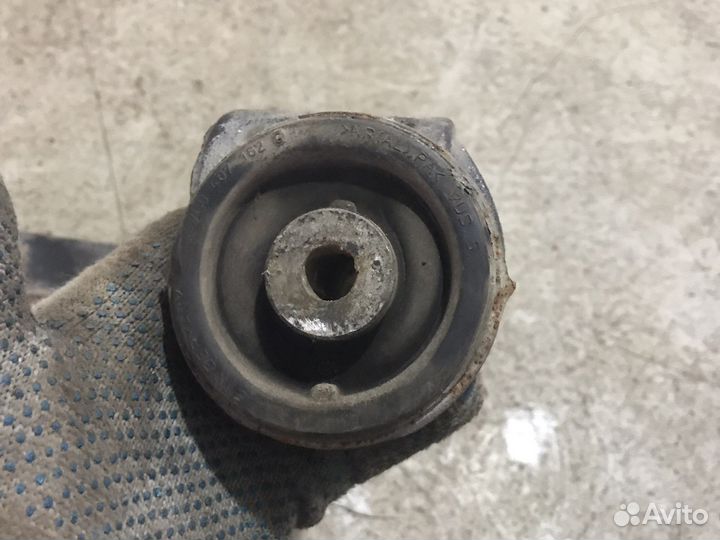 Продам рычаг на audi q7