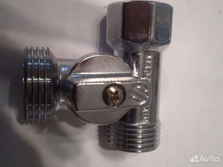 Кран трёх проходной