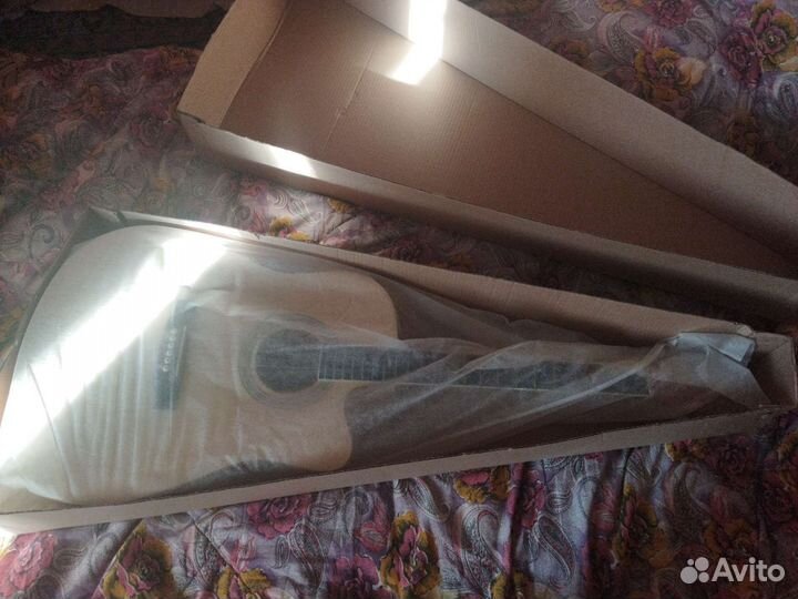 Продаю гитару