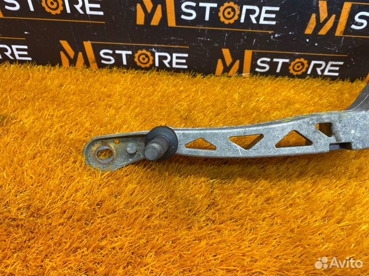 Трапеция стеклоочистителя Mercedes-Benz E-Class