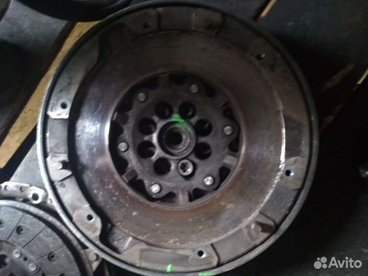 BMW маховик N47D20C комплект