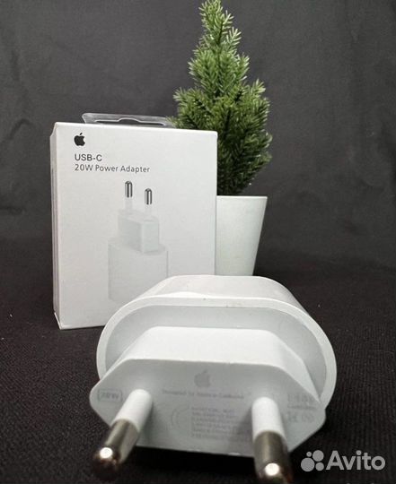 Блок зарядки iPhone 20w