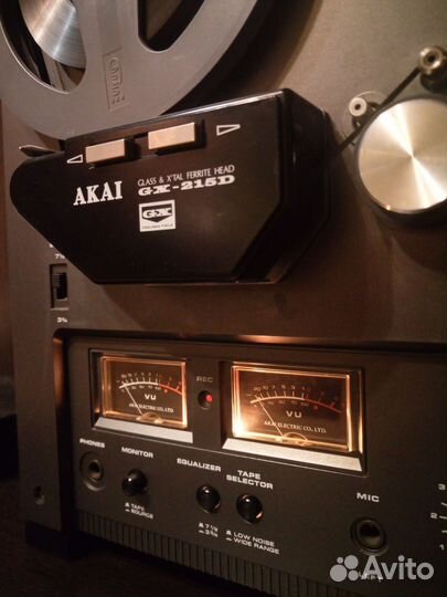 Катушечный магнитофон akai GX215D