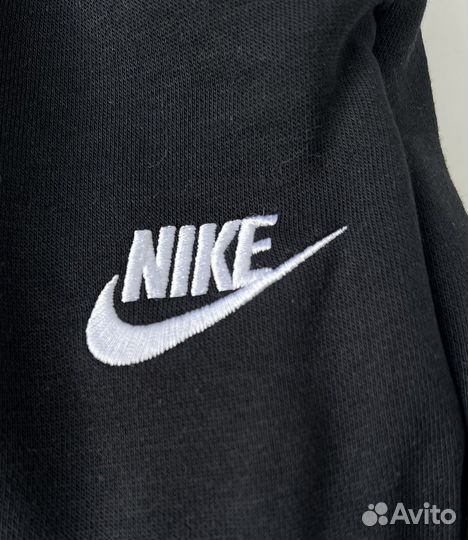 Спортивные штаны nike