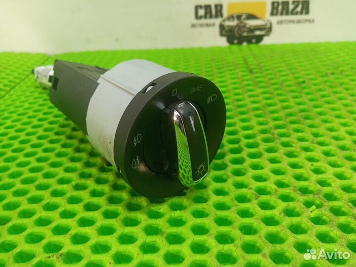 Переключатель света фар Skoda Rapid