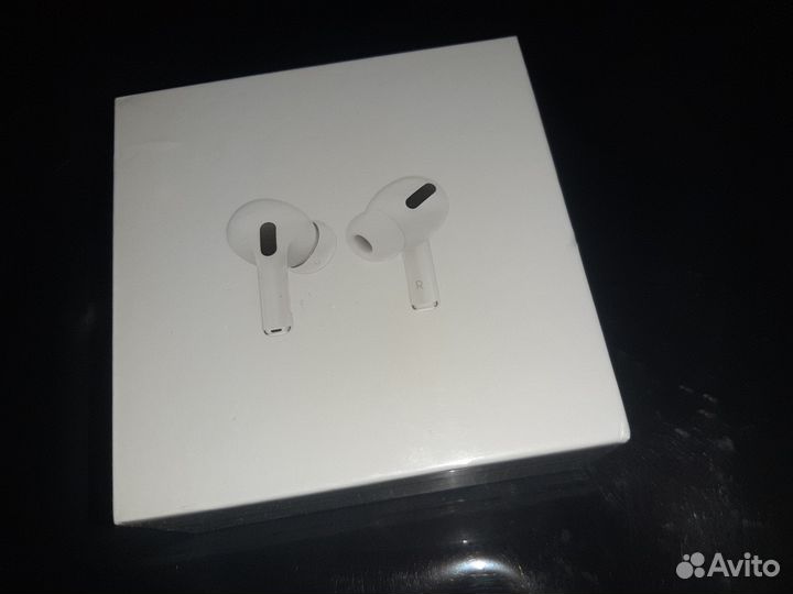 Bluetooth-гарнитура Apple AirPods Pro