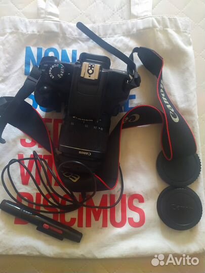 Фотоаппарат Canon EOS 1100D