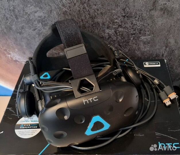 VR шлем htc vive + (Deluxe Audio Strap)