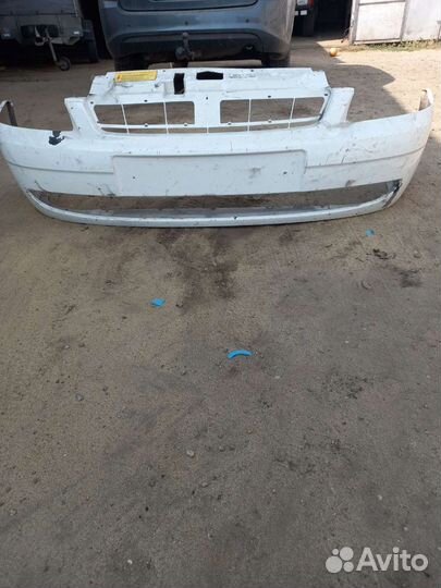 Продам передний бампер приора