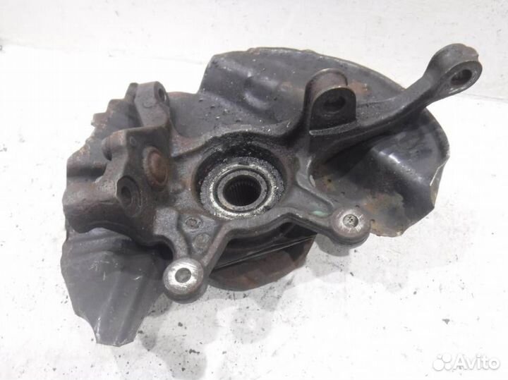 Кулак передний правый бмв