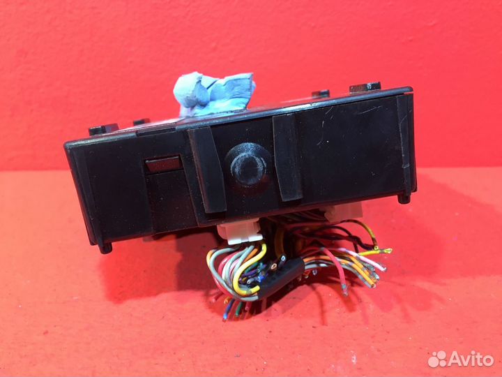 Блок комфорта Nissan Tiida C11 седан HR16DE 1.6L