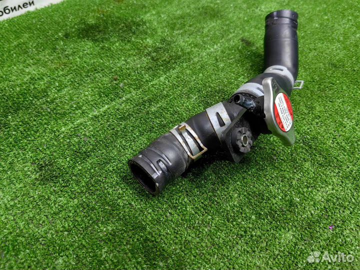 Патрубок радиатора верхний Suzuki Escudo 2007 TD54